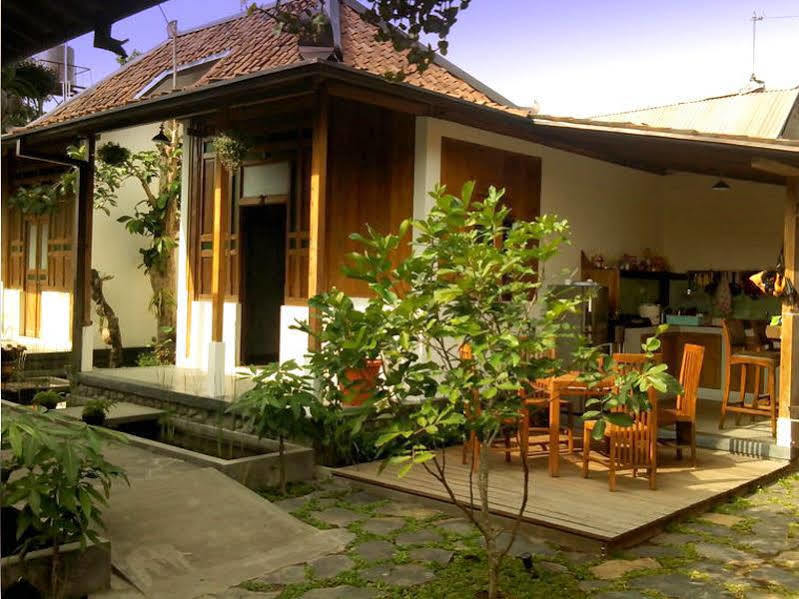 Ndalem Mj Homestay Yogyakarta Eksteriør billede